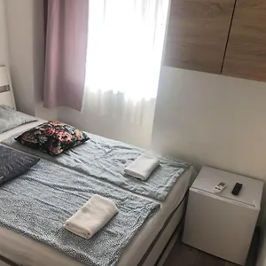 Bella Fiore Mini 3 , Budapest Ungarn